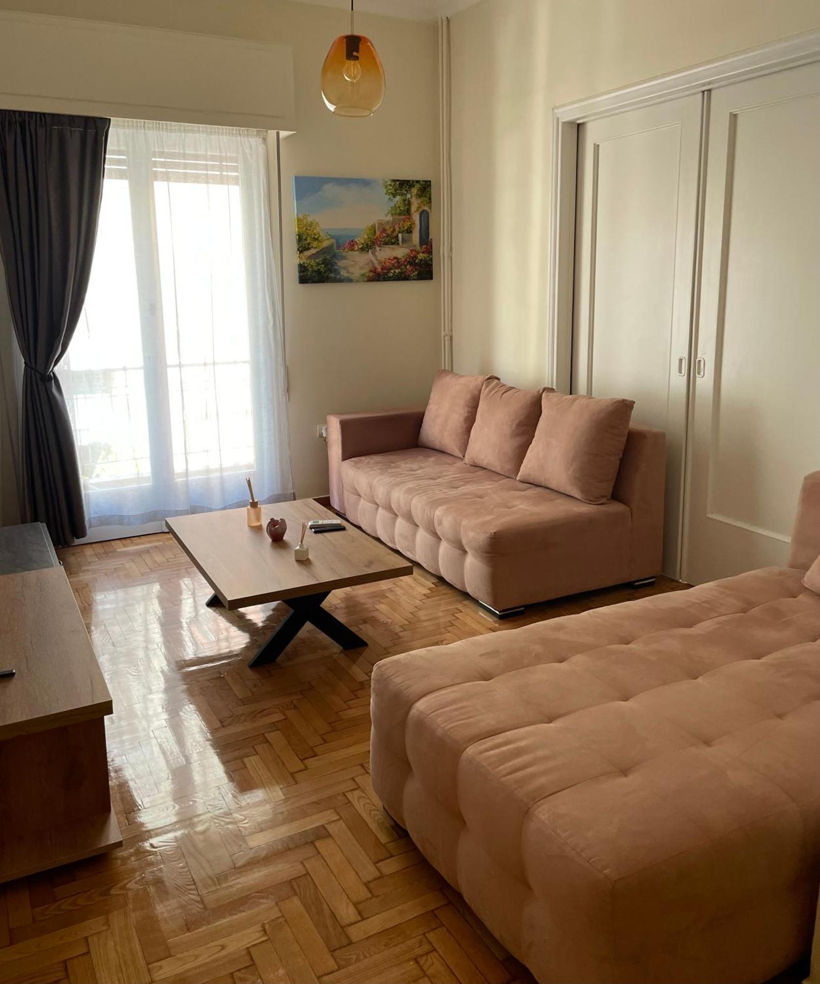 Spacious Apartment Near Panormou Metro Athén Kültér fotó